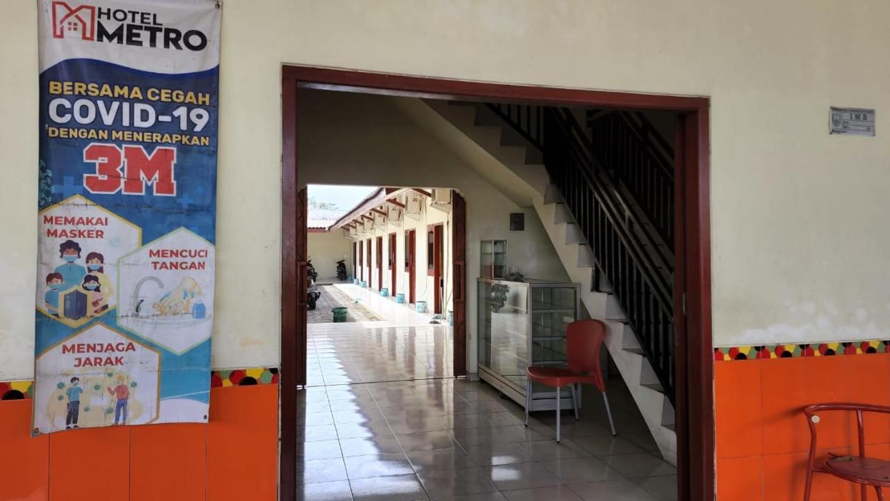 Hotel Metro Kudus Tanggulangin Exteriér fotografie