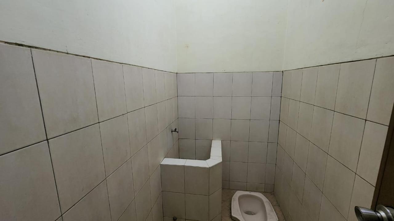 Hotel Metro Kudus Tanggulangin Exteriér fotografie